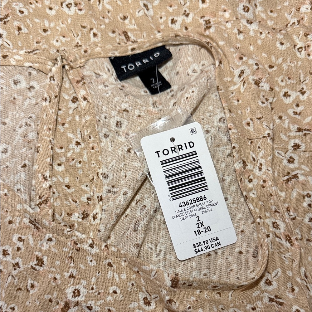 Torrid Flowy Floral Top - Picture 4 of 5